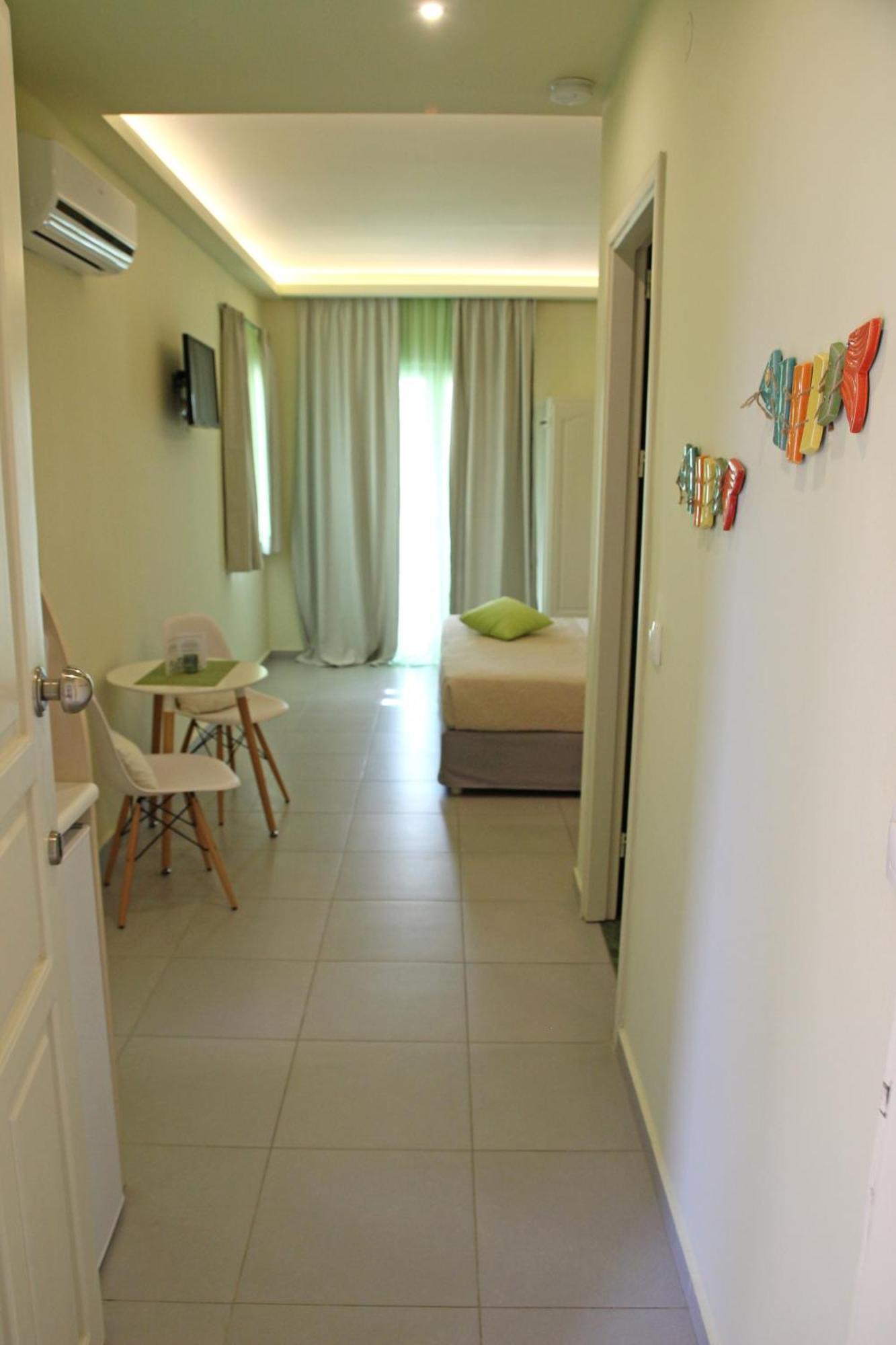 Effi Apartments Platanias  Room photo