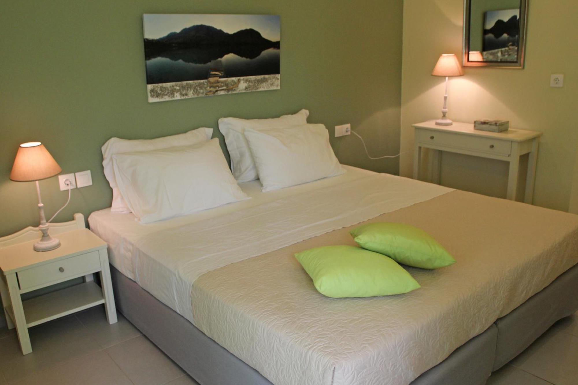 Effi Apartments Platanias  Room photo